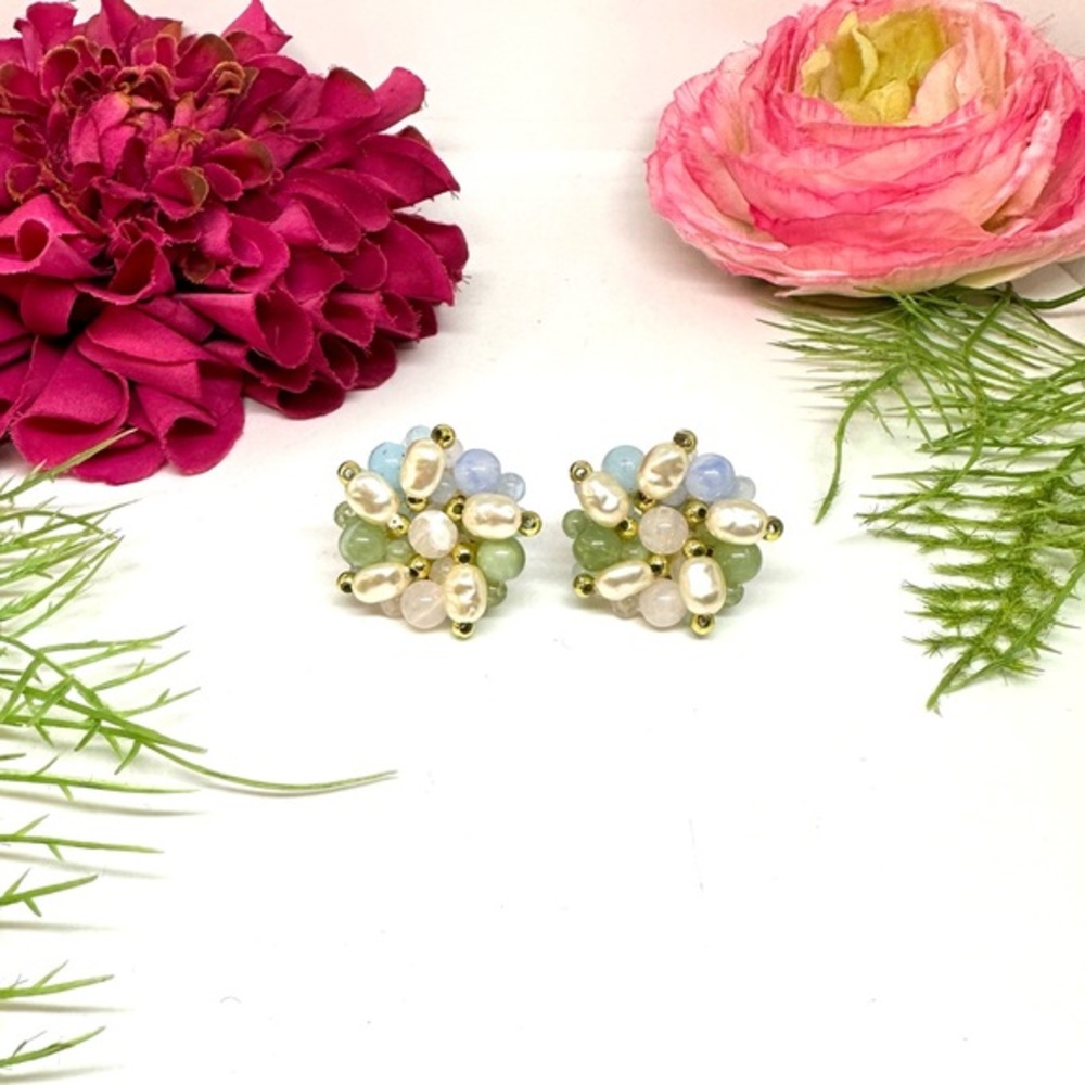 VINTAGE⚜️Clustered Faux Pearl Pastel Beaded Earrings